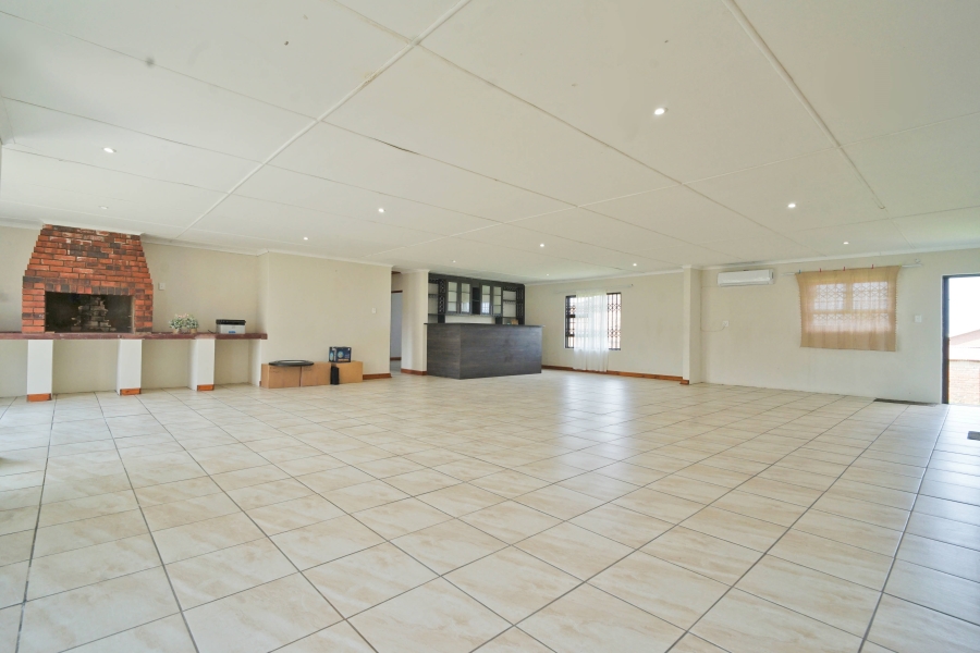 4 Bedroom Property for Sale in Kaysers Beach Eastern Cape